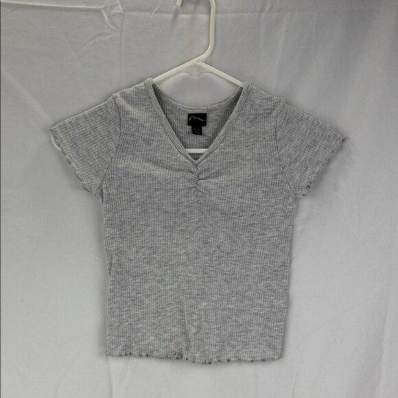 art class Other - Art Class Light Gray V-Neck Ribbed Tee Girls Size Small 6/6x